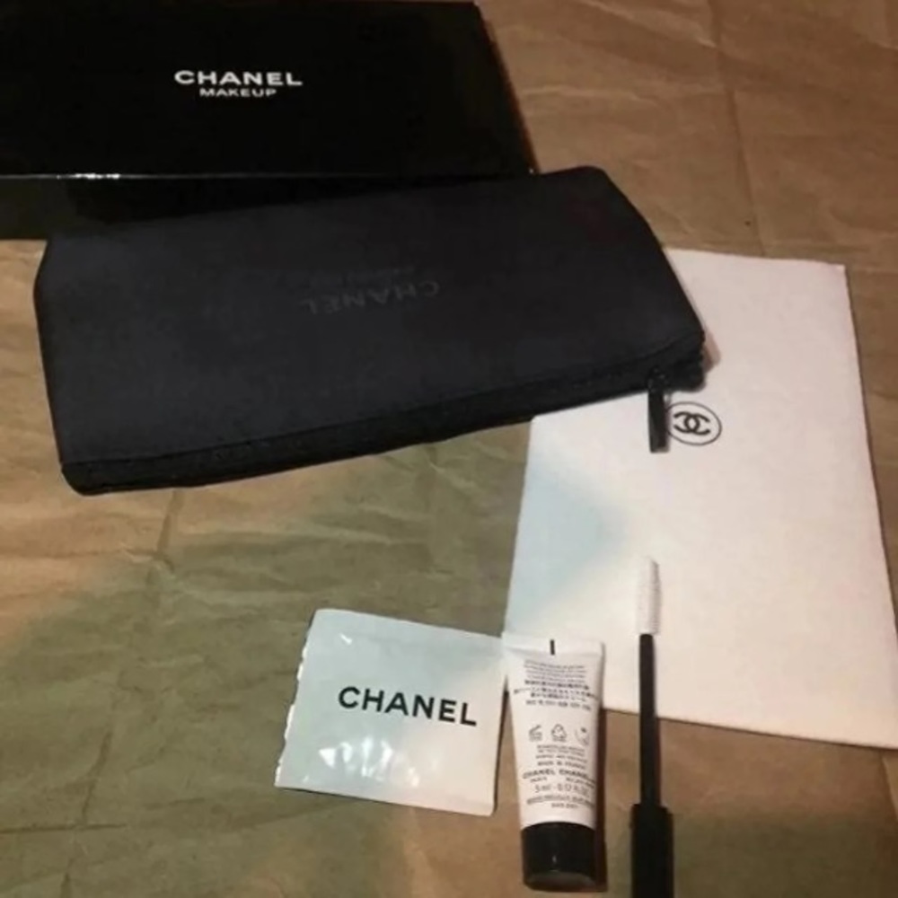Chanel samples & cosmetic bag